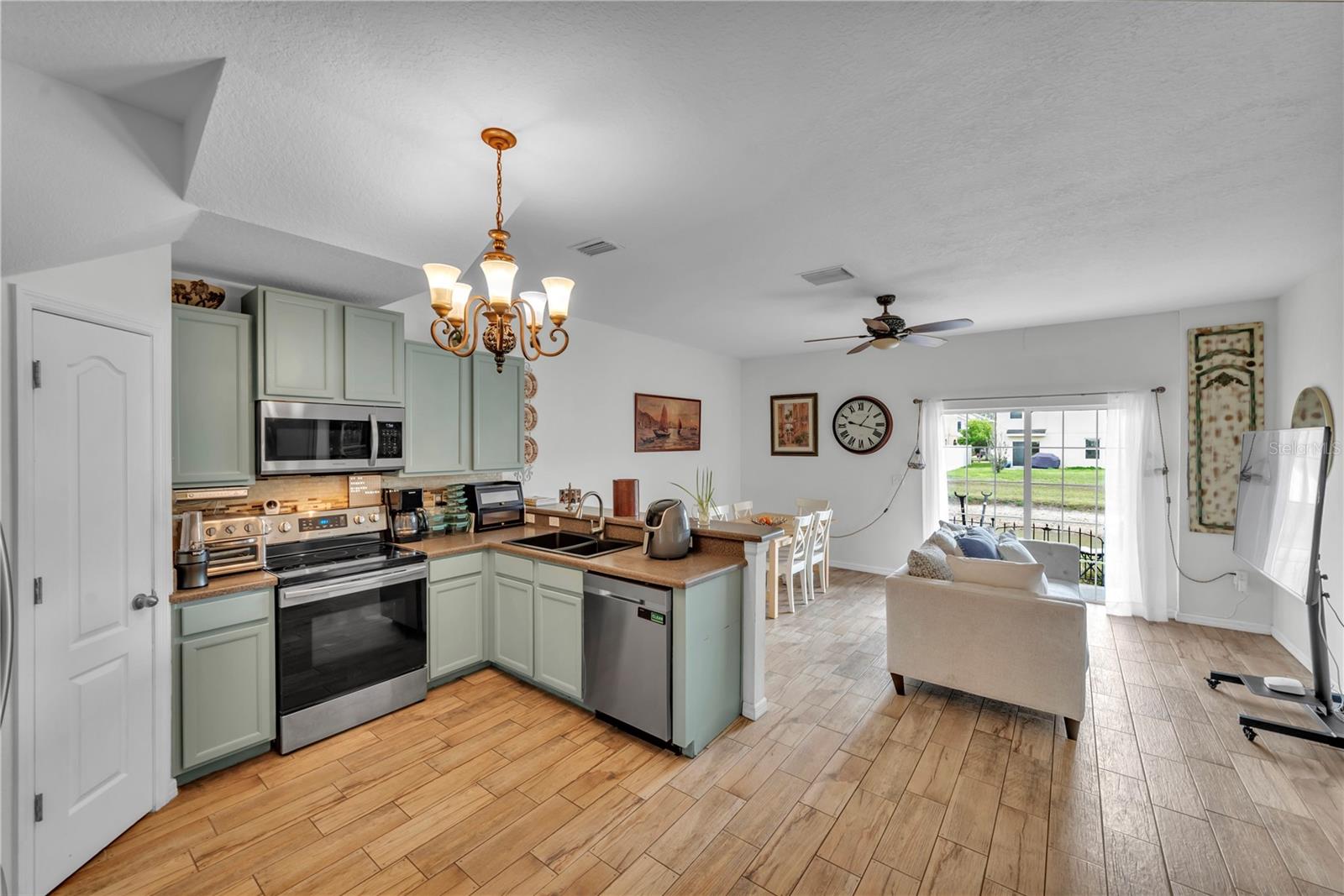 1939 GREENWOOD VALLEY DR, PLANT CITY, FL, 33563