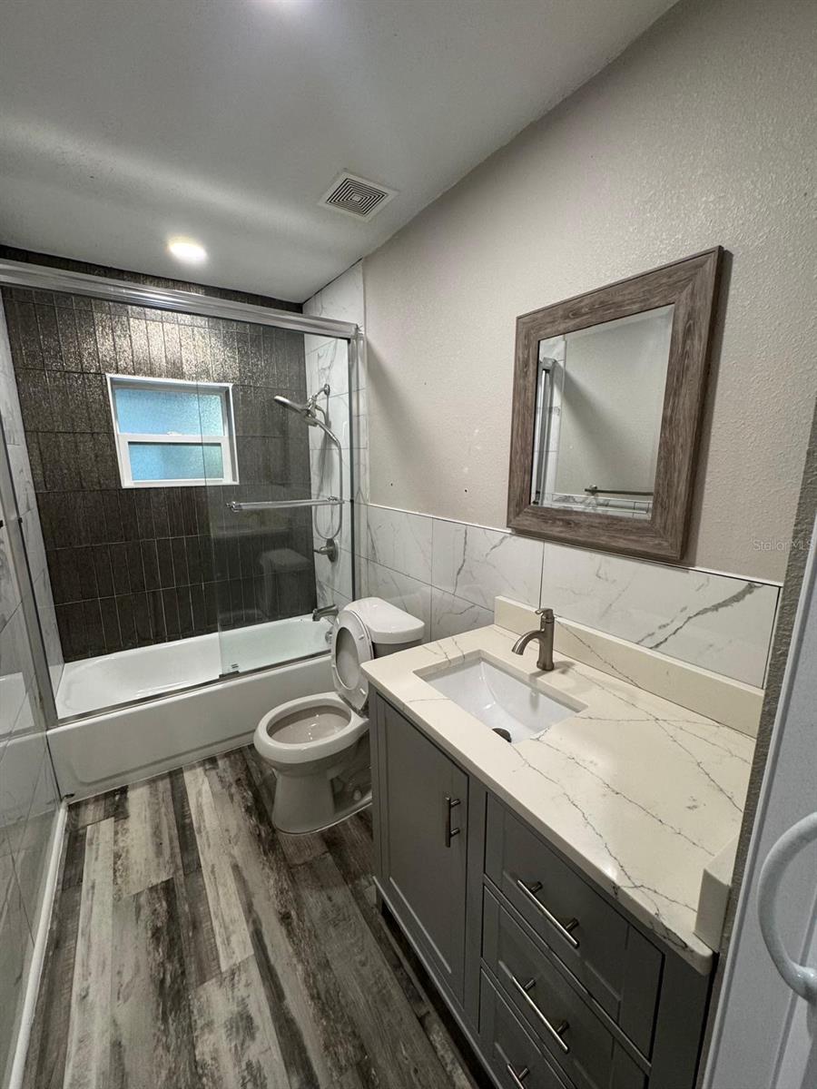 8517 N HIGHLAND AVE, TAMPA, FL, 33604