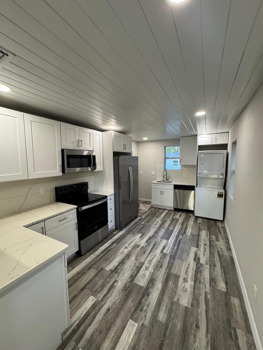 8517 N HIGHLAND AVE, TAMPA, FL, 33604