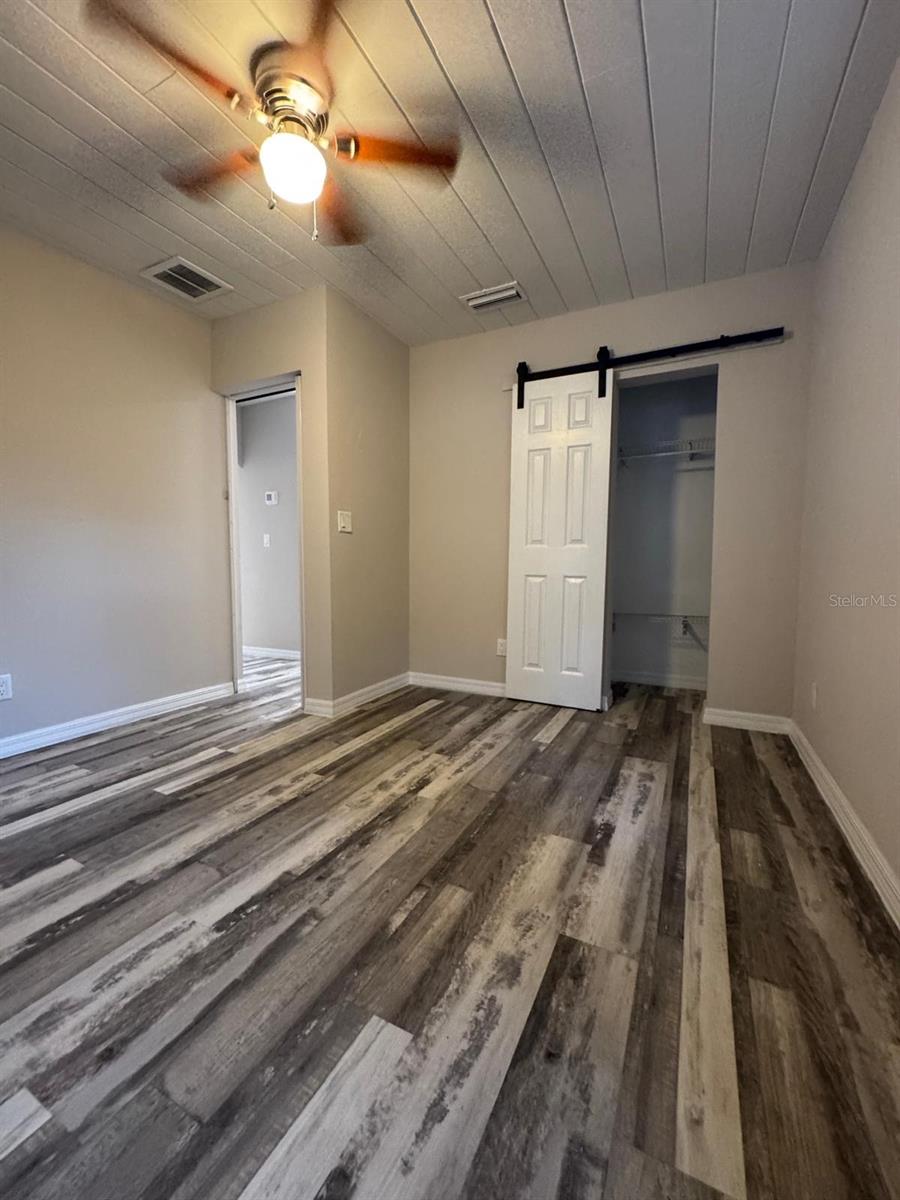 8517 N HIGHLAND AVE, TAMPA, FL, 33604