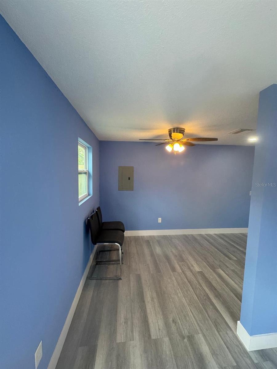 8517 N HIGHLAND AVE, TAMPA, FL, 33604