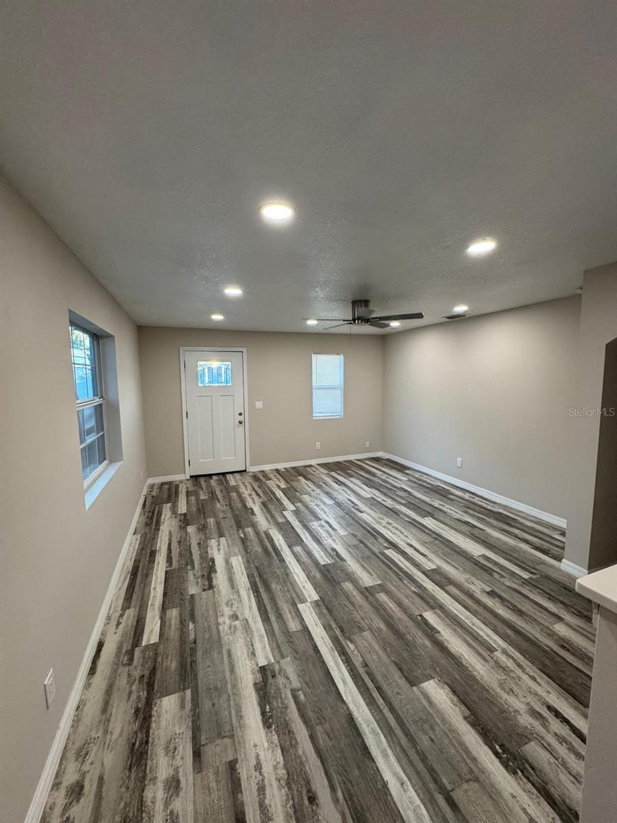 8517 N HIGHLAND AVE, TAMPA, FL, 33604