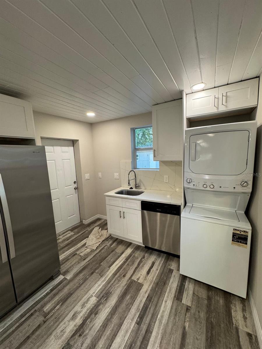 8517 N HIGHLAND AVE, TAMPA, FL, 33604