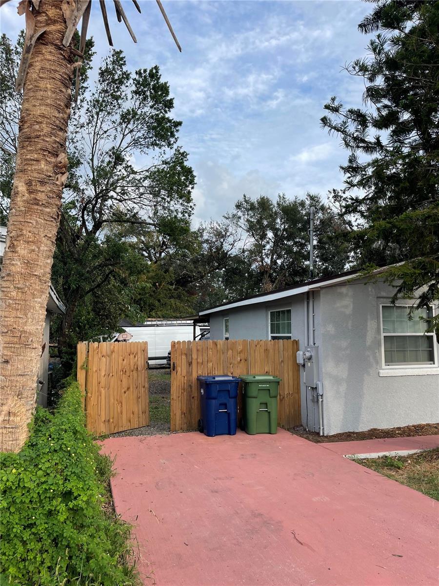 8517 N HIGHLAND AVE, TAMPA, FL, 33604
