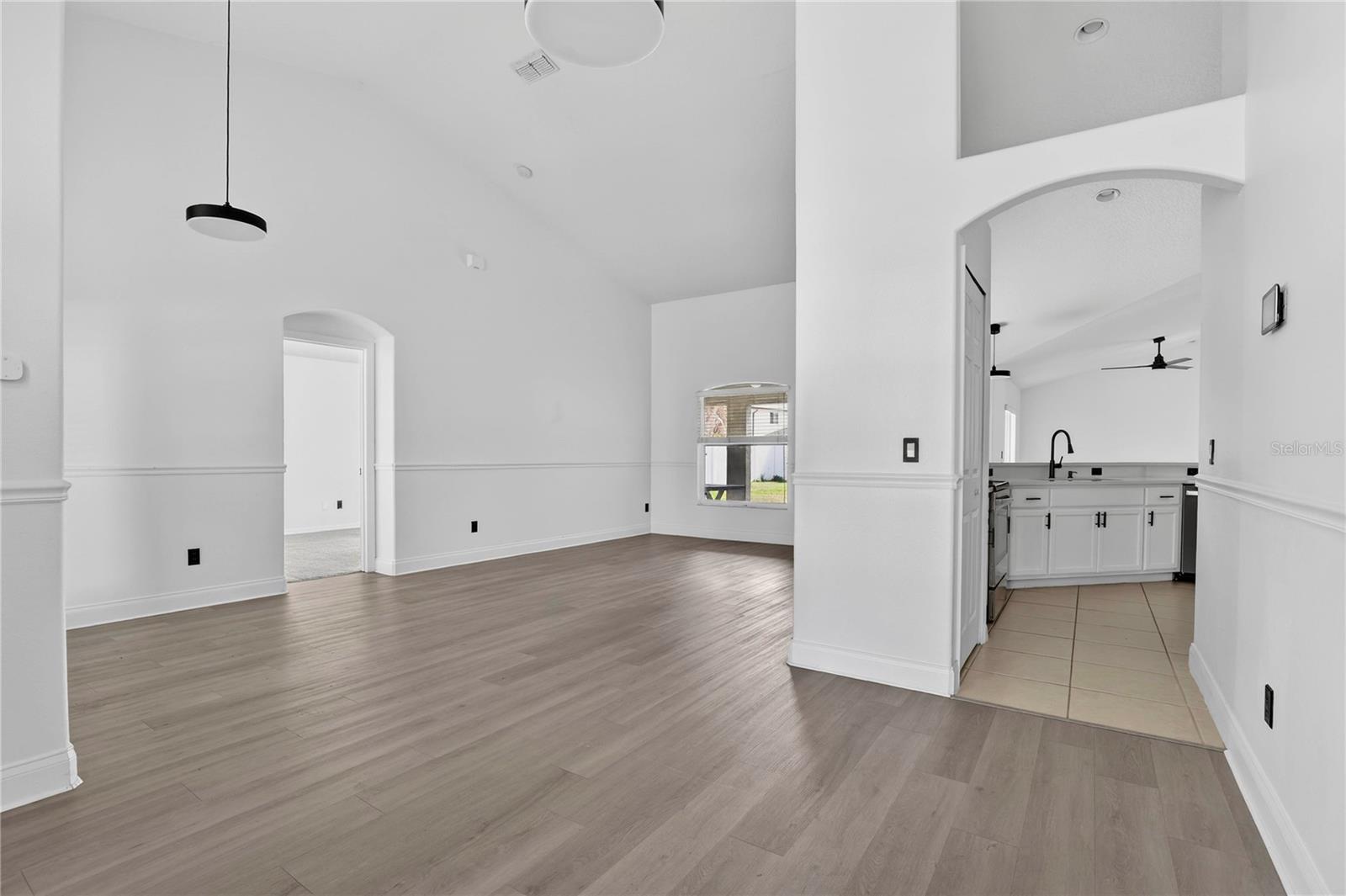 1042 CHAMBERLIN TRL, ST CLOUD, FL, 34772