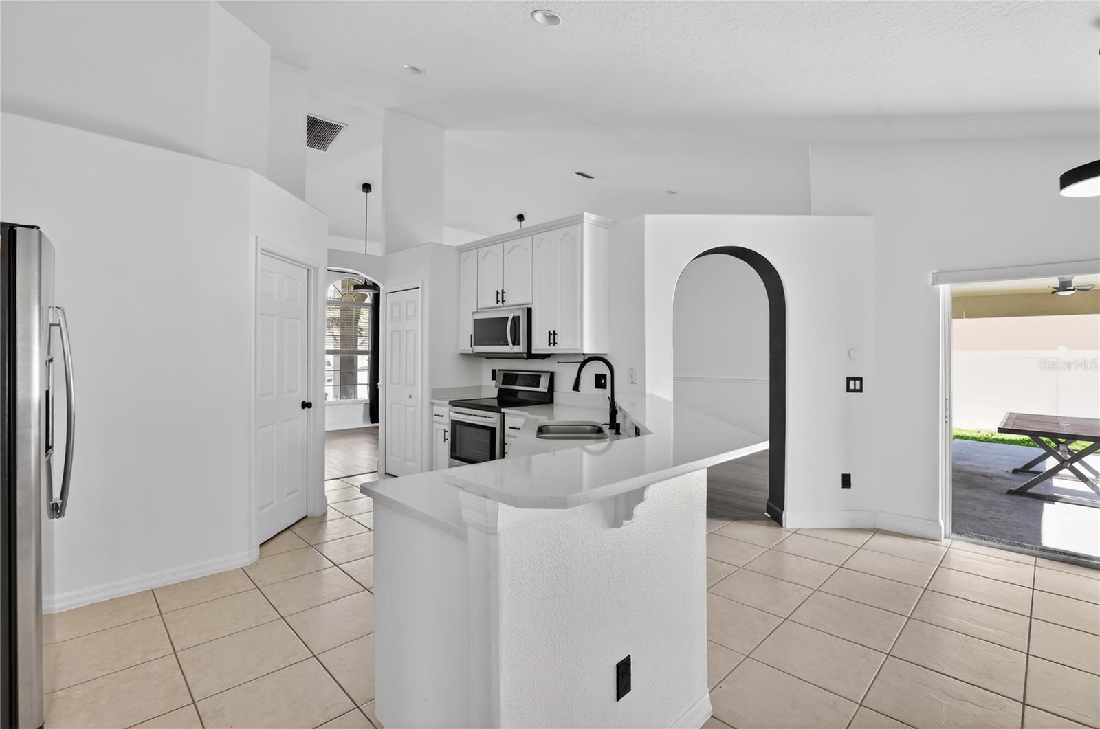 1042 CHAMBERLIN TRL, ST CLOUD, FL, 34772