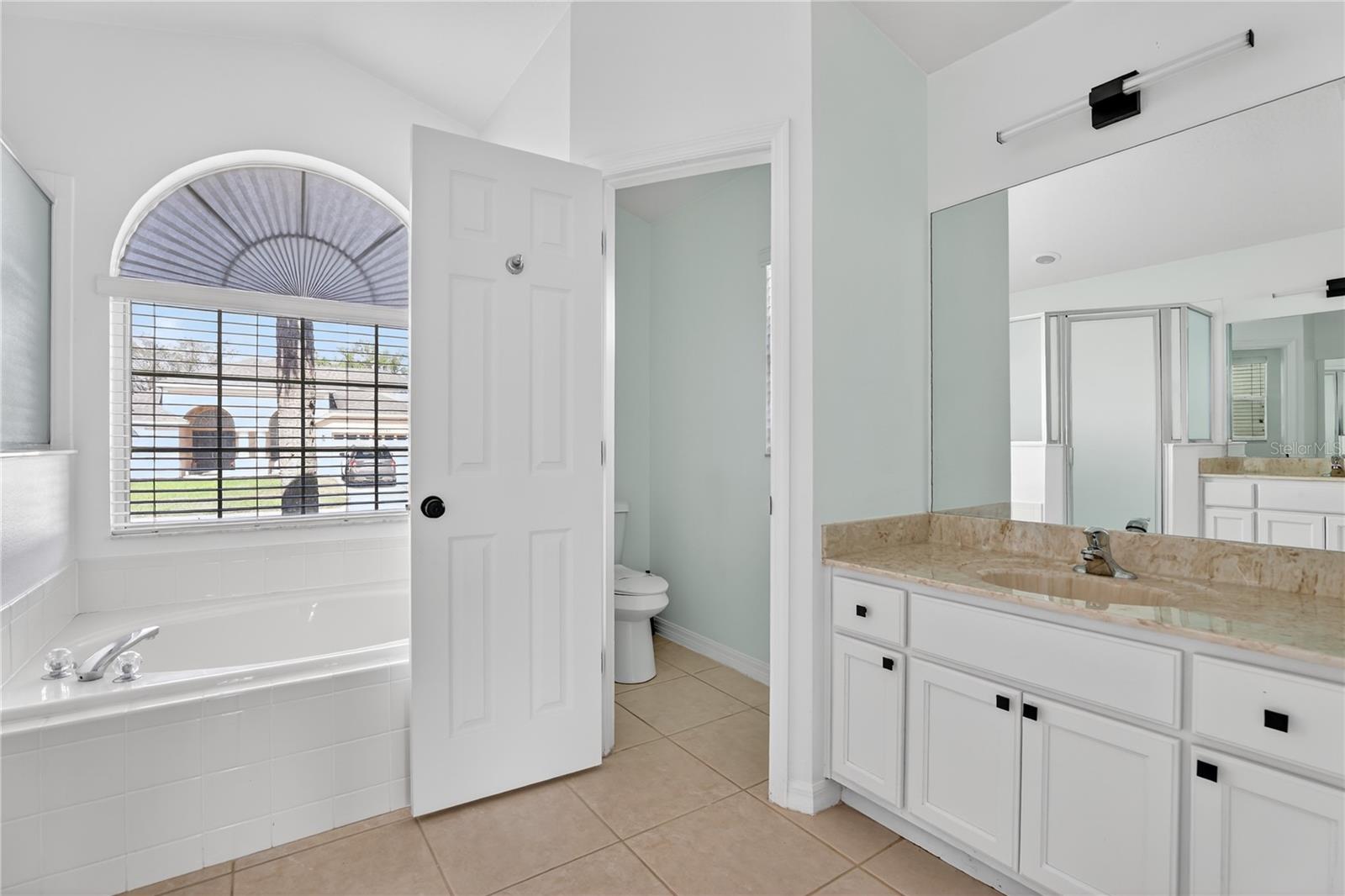 1042 CHAMBERLIN TRL, ST CLOUD, FL, 34772