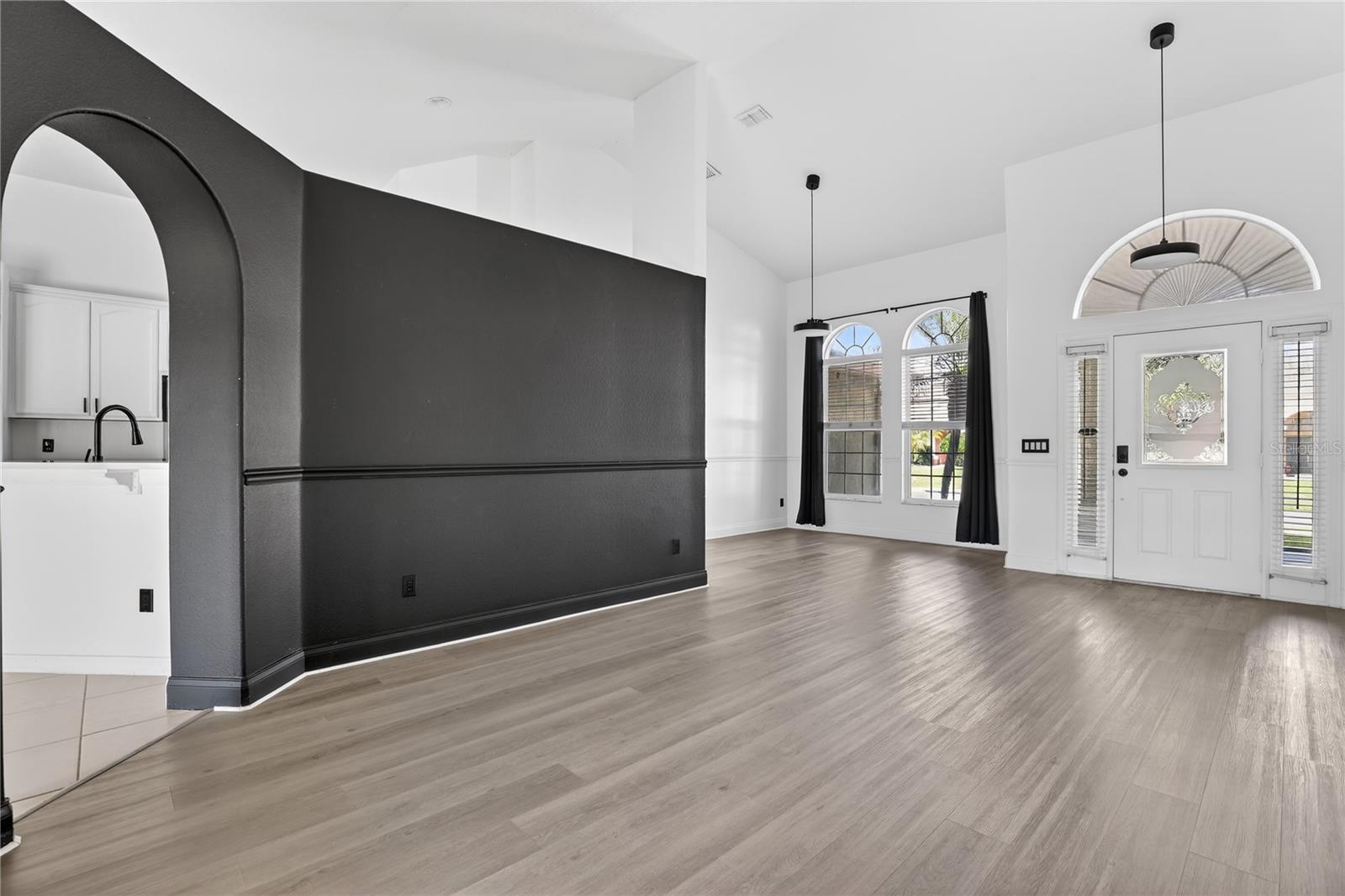 1042 CHAMBERLIN TRL, ST CLOUD, FL, 34772