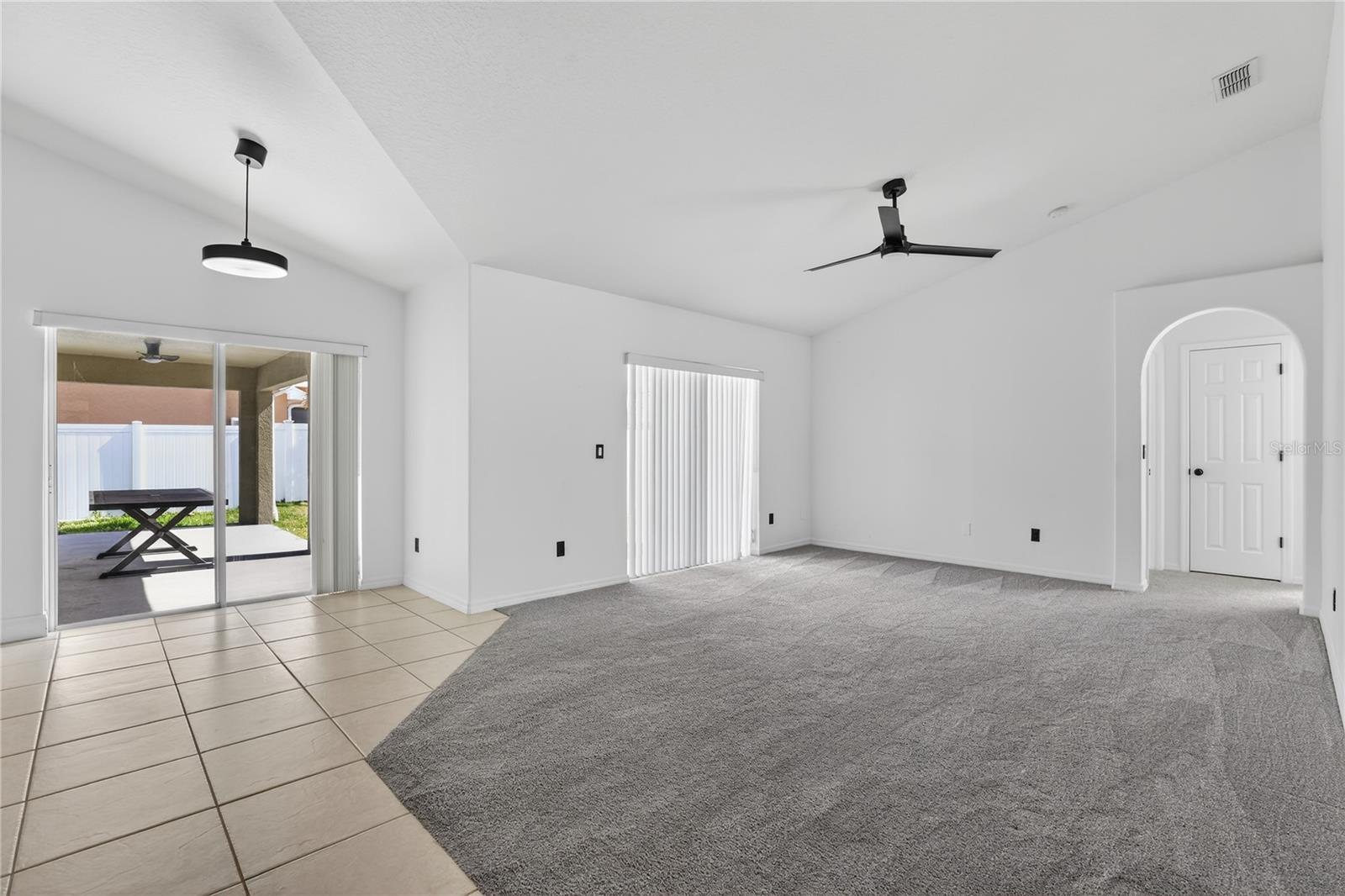 1042 CHAMBERLIN TRL, ST CLOUD, FL, 34772