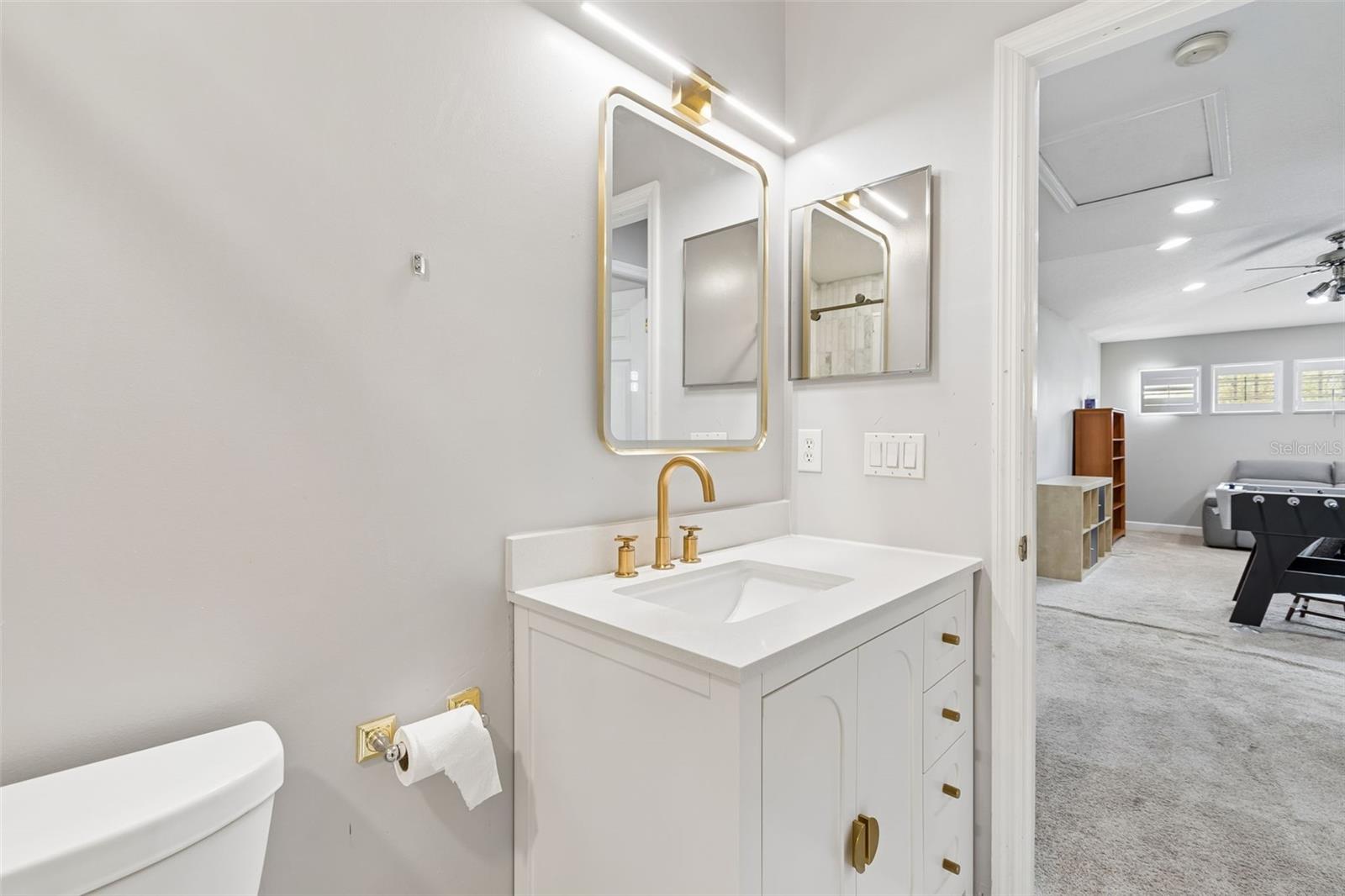 9816 ROYCE DR, TAMPA, FL, 33626