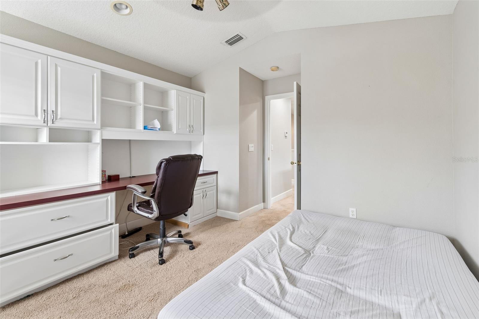 9816 ROYCE DR, TAMPA, FL, 33626