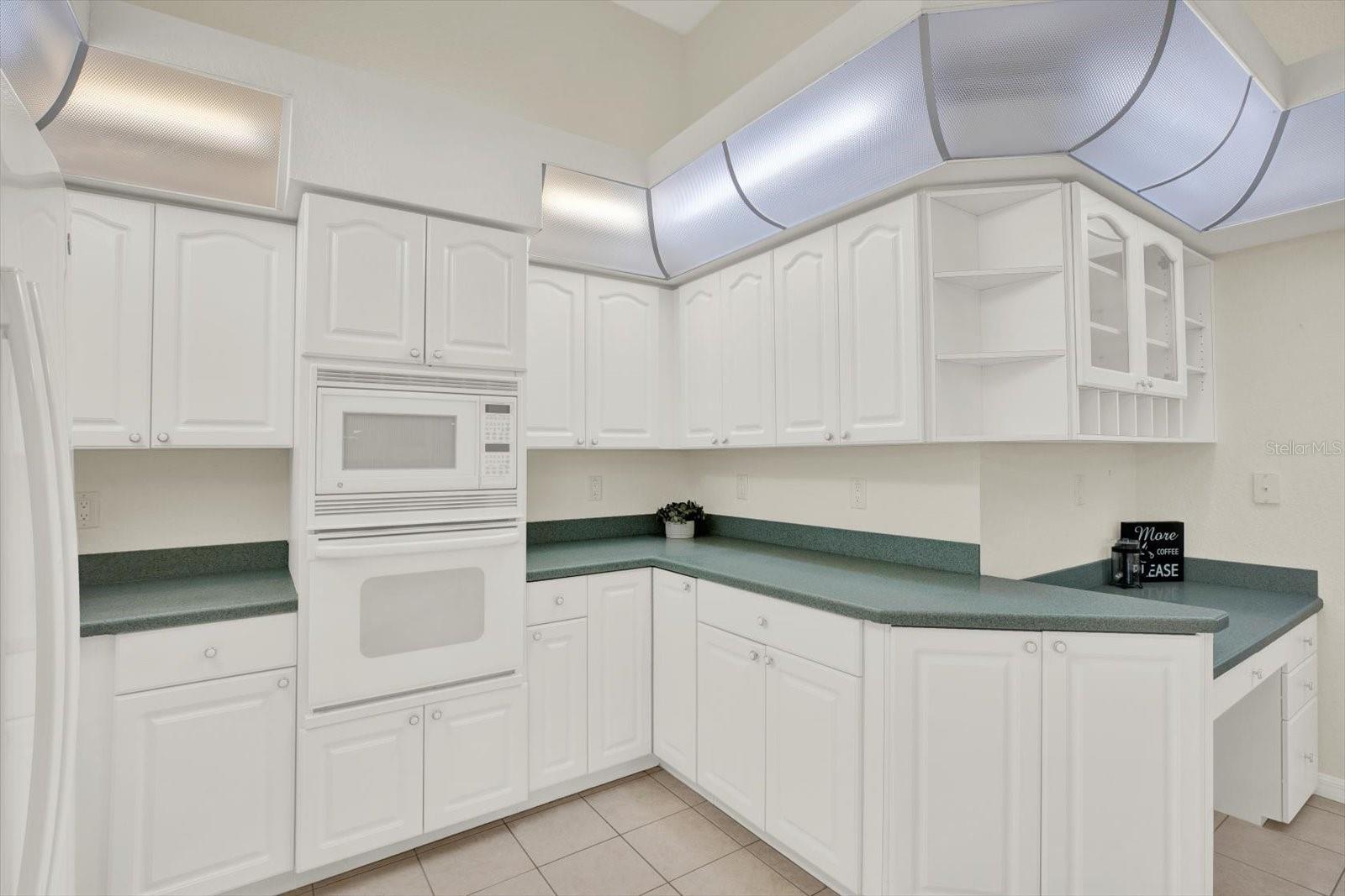 8606 CORAL CREEK LOOP, HUDSON, FL, 34667