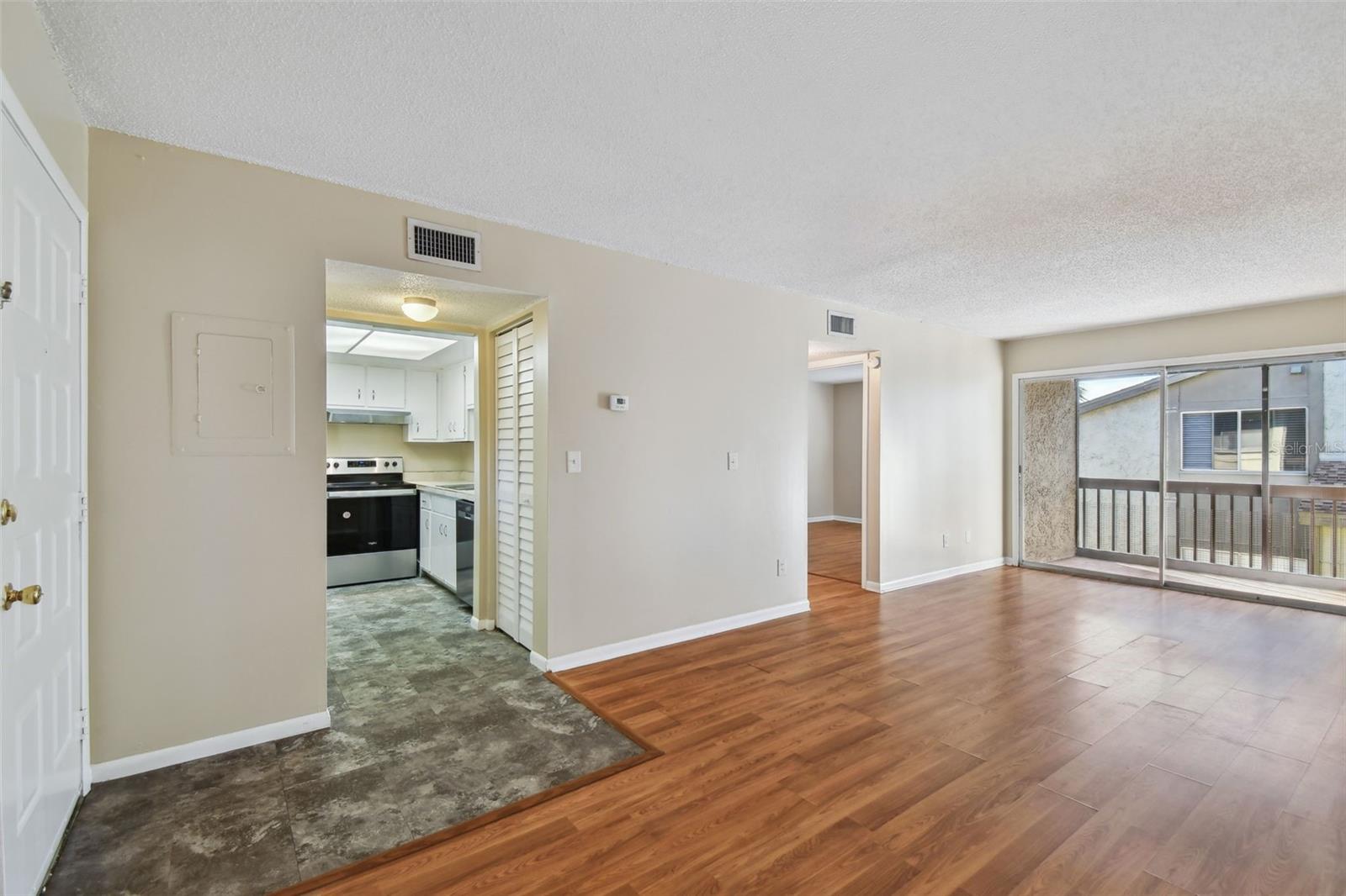 6330 NEWTOWN CIR #30B4, TAMPA, FL, 33615