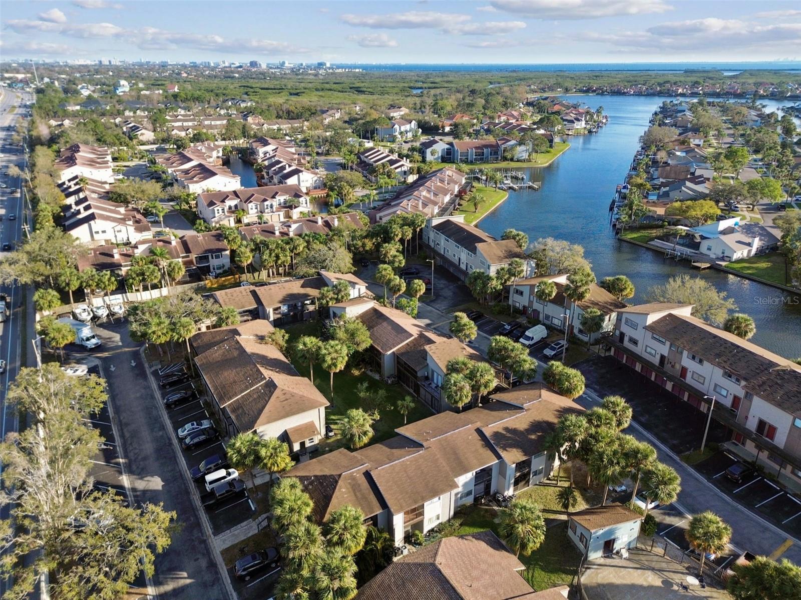 6330 NEWTOWN CIR #30B4, TAMPA, FL, 33615