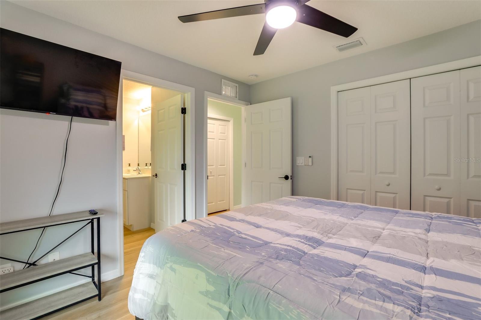 2441 6TH AVENUE DR E, BRADENTON, FL, 34208