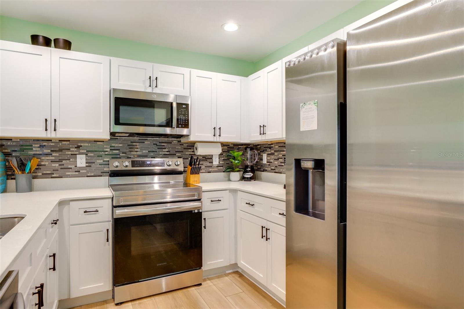 2441 6TH AVENUE DR E, BRADENTON, FL, 34208