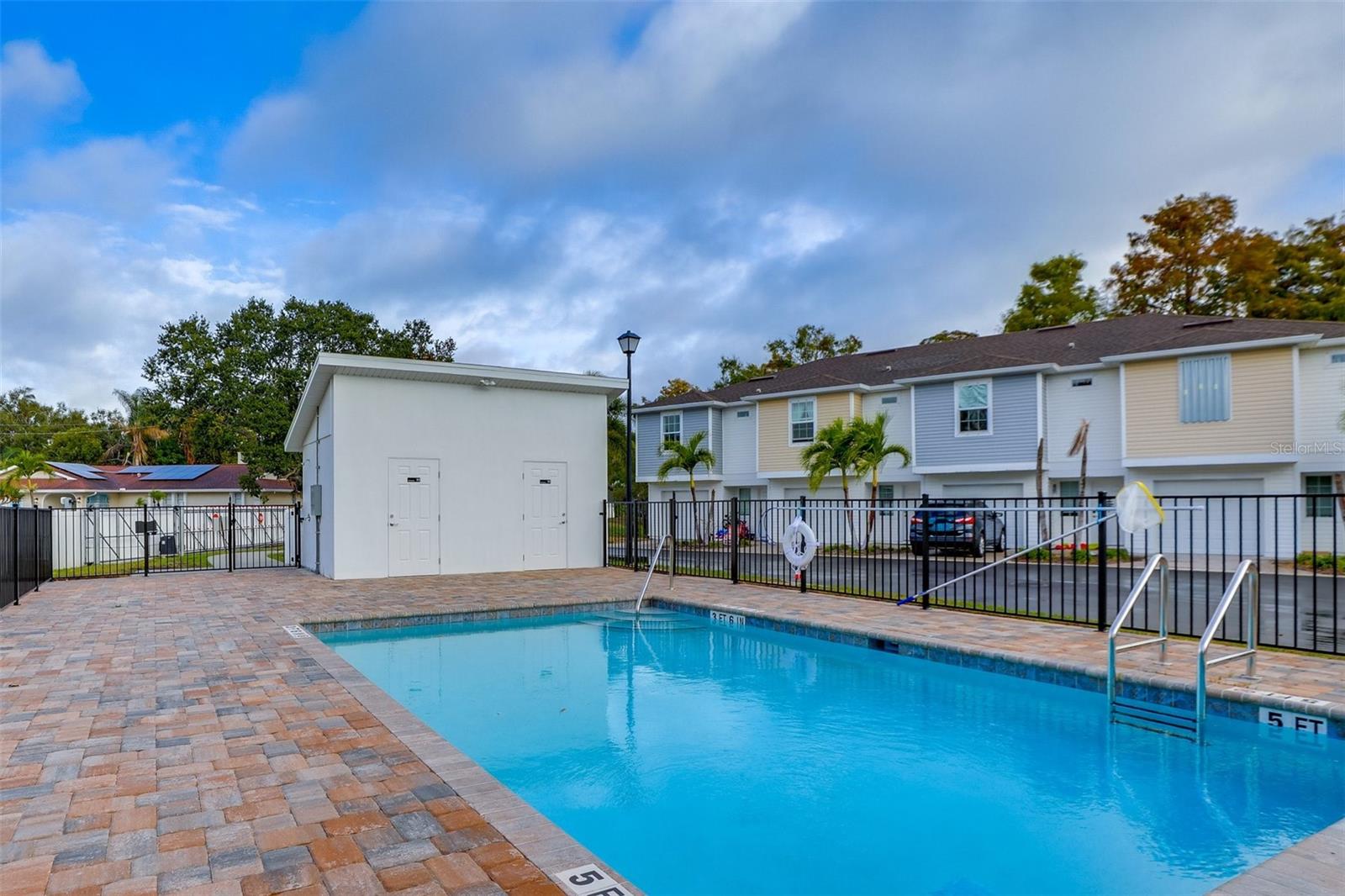 2441 6TH AVENUE DR E, BRADENTON, FL, 34208