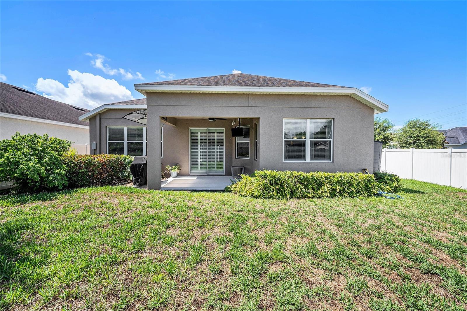8202 WILLOW BEACH DR, RIVERVIEW, FL, 33578