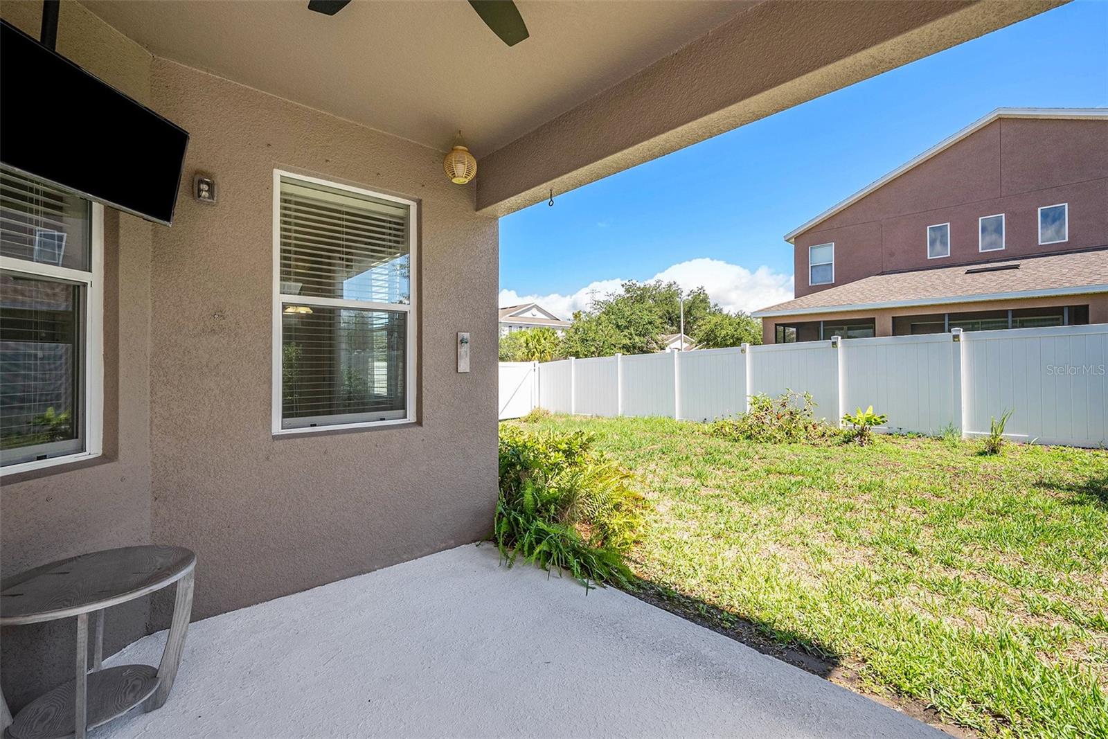 8202 WILLOW BEACH DR, RIVERVIEW, FL, 33578