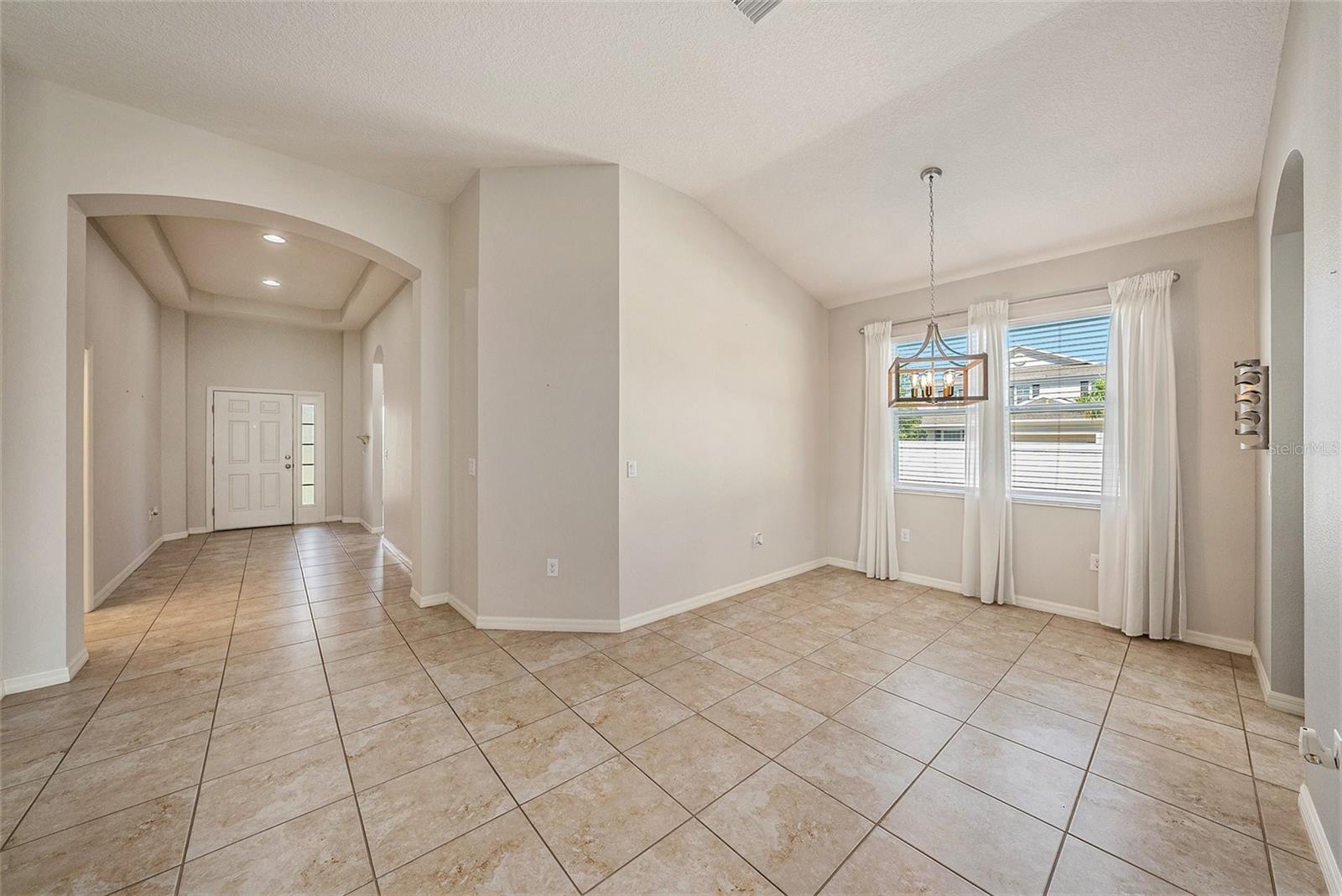 8202 WILLOW BEACH DR, RIVERVIEW, FL, 33578