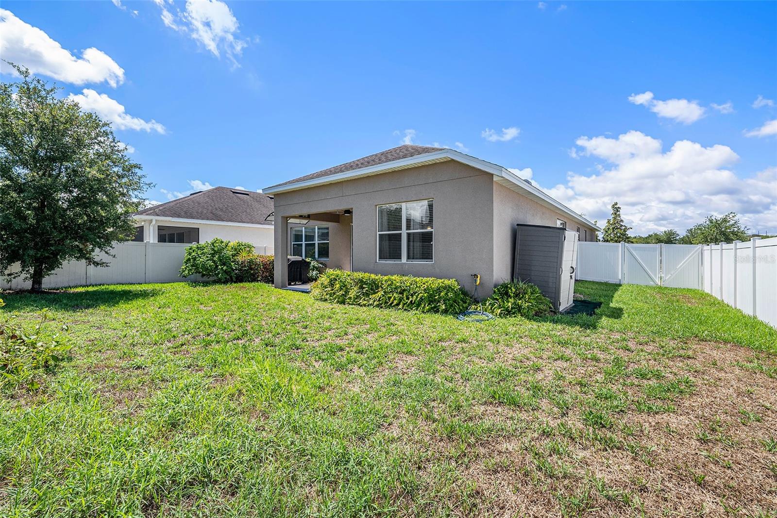 8202 WILLOW BEACH DR, RIVERVIEW, FL, 33578