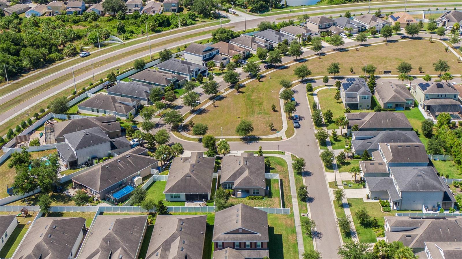 8202 WILLOW BEACH DR, RIVERVIEW, FL, 33578