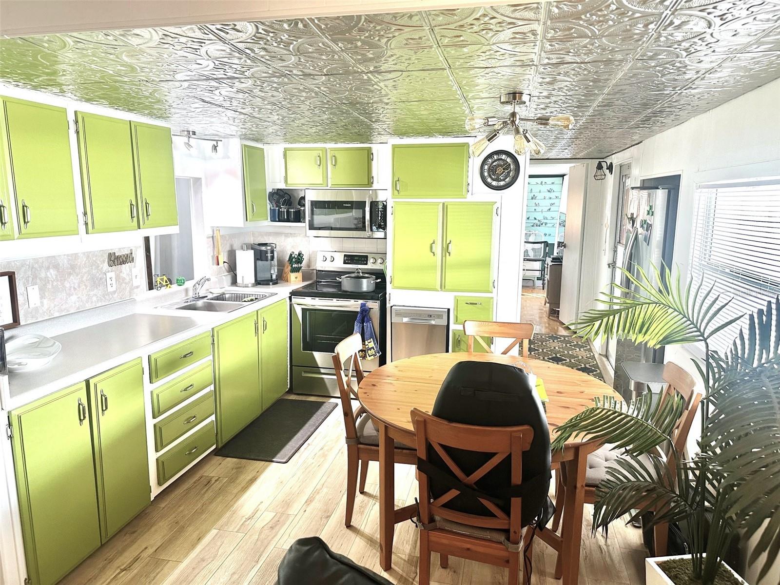 9790 66TH ST N #144, PINELLAS PARK, FL, 33782