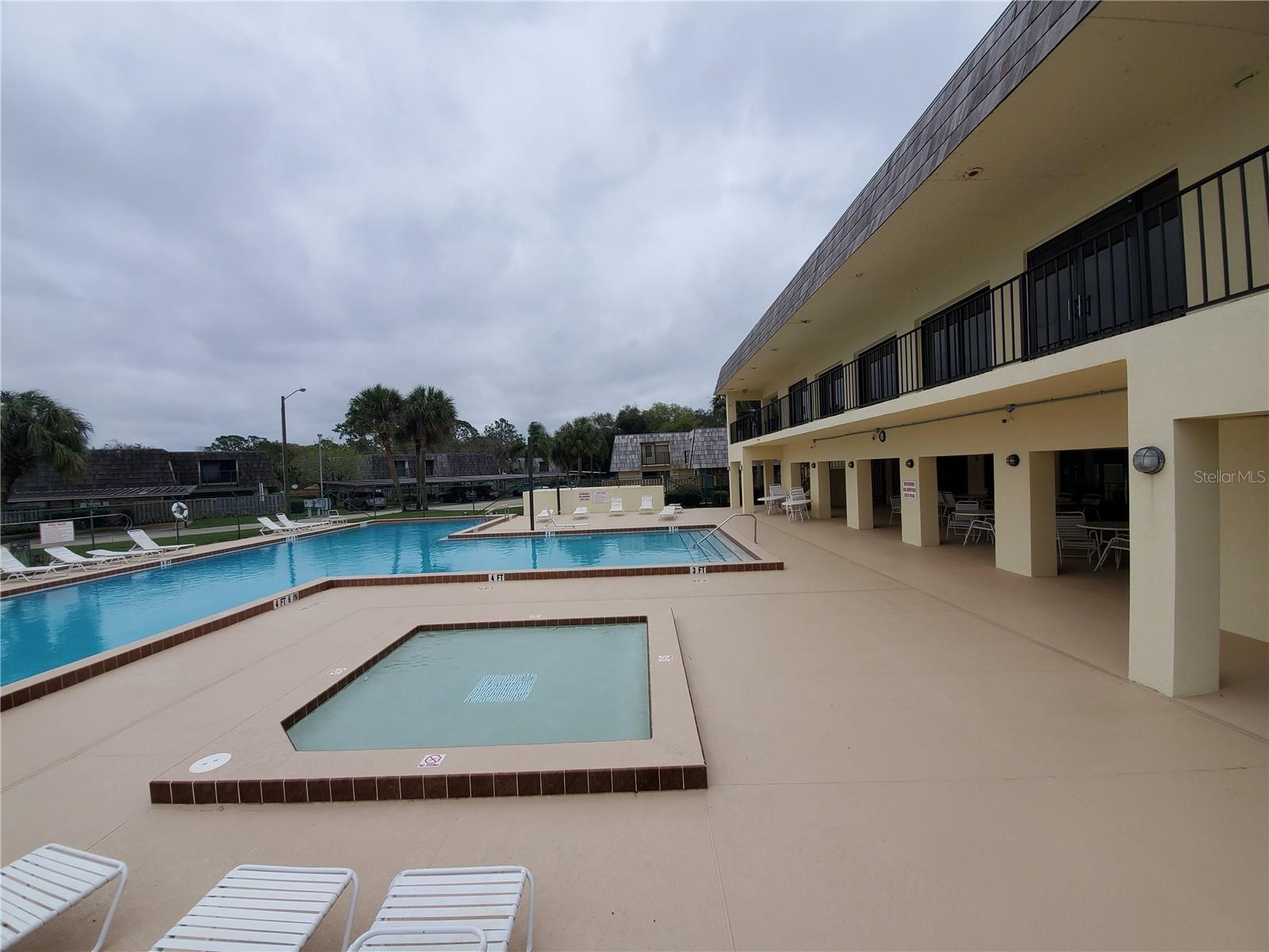 1108 APPLE TER, LEESBURG, FL, 34748