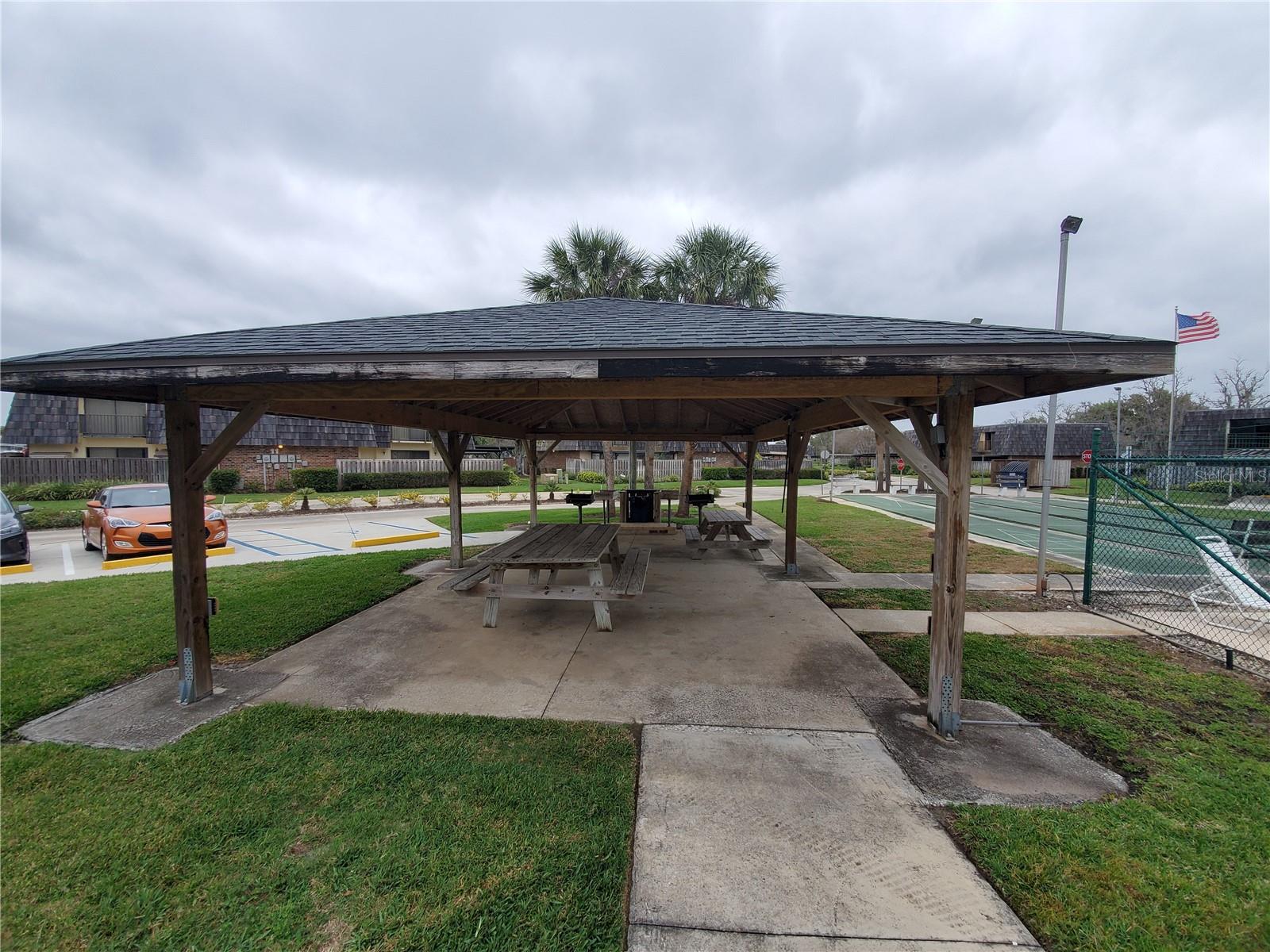 1108 APPLE TER, LEESBURG, FL, 34748