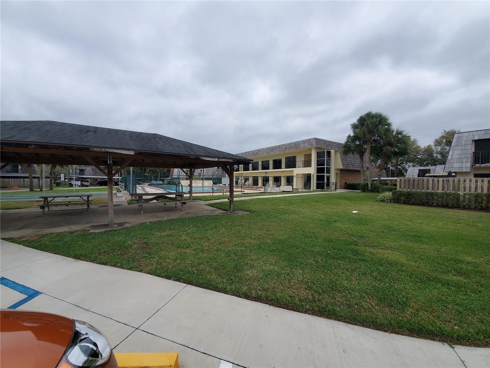 1108 APPLE TER, LEESBURG, FL, 34748