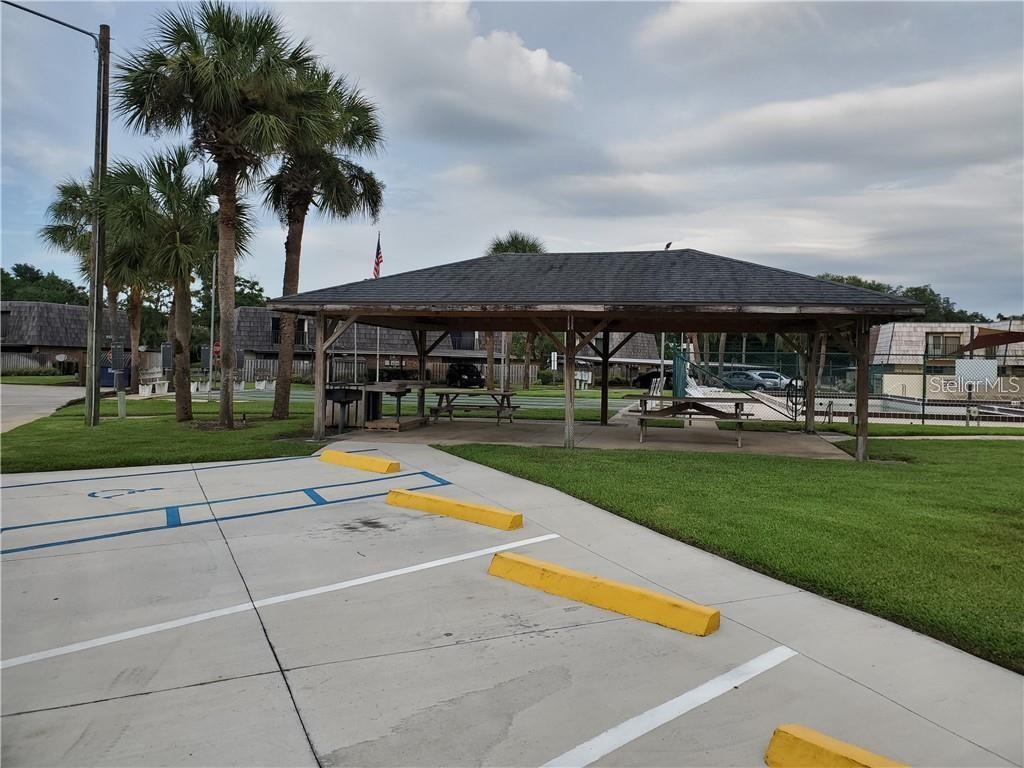 1108 APPLE TER, LEESBURG, FL, 34748