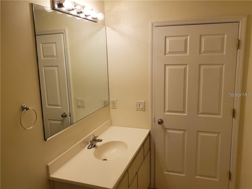 1108 APPLE TER, LEESBURG, FL, 34748