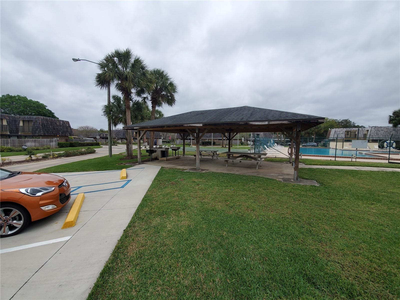 1108 APPLE TER, LEESBURG, FL, 34748