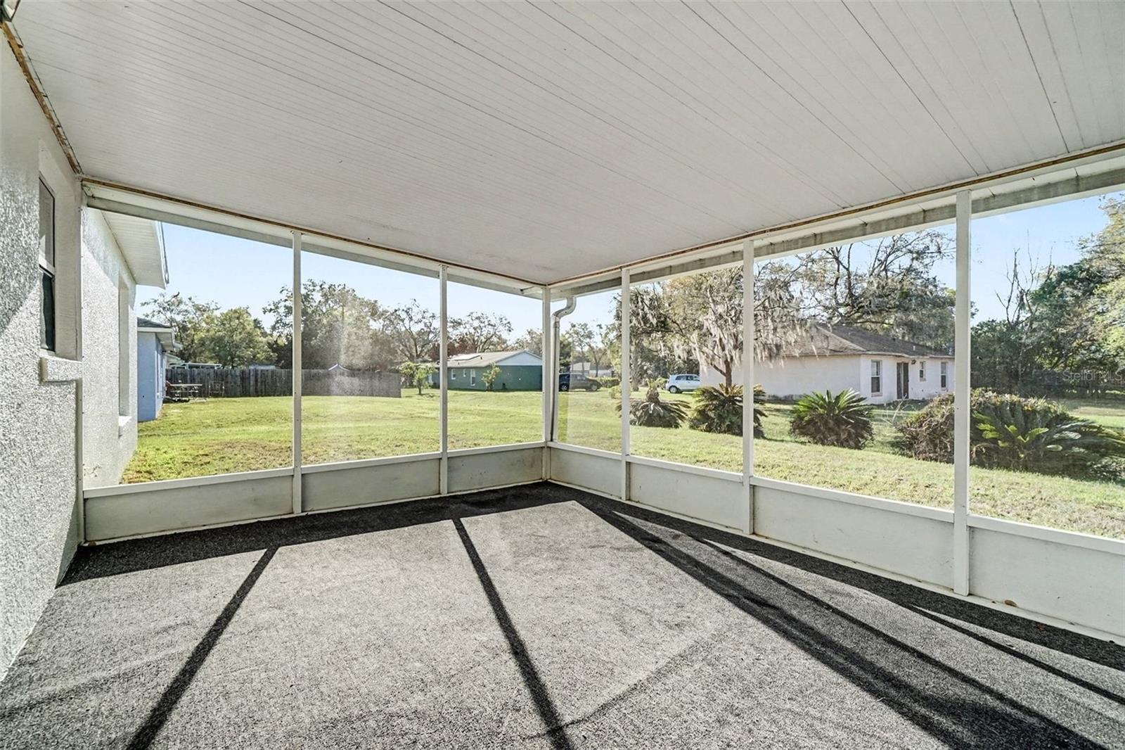 724 E 11TH AVE, MOUNT DORA, FL, 32757