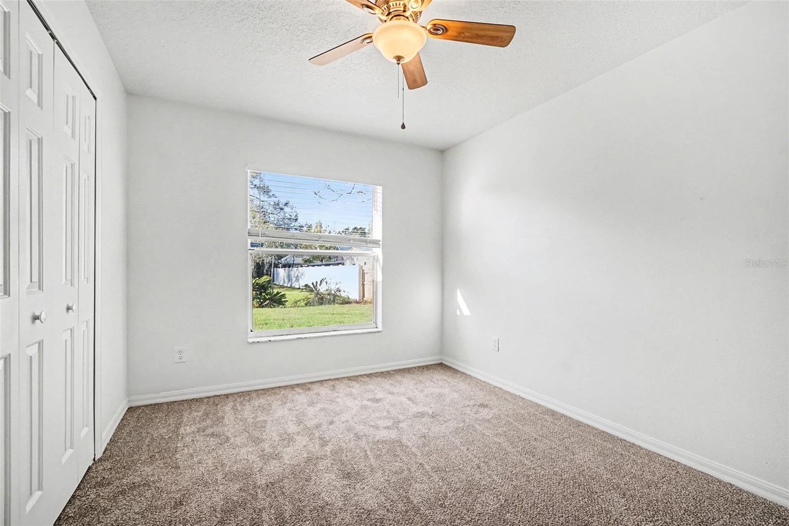 724 E 11TH AVE, MOUNT DORA, FL, 32757