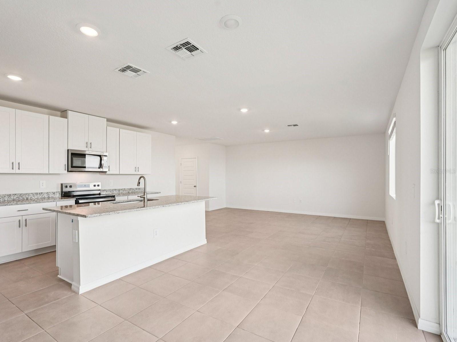 13613 SHELLMORE AVE, PALMETTO, FL, 34221