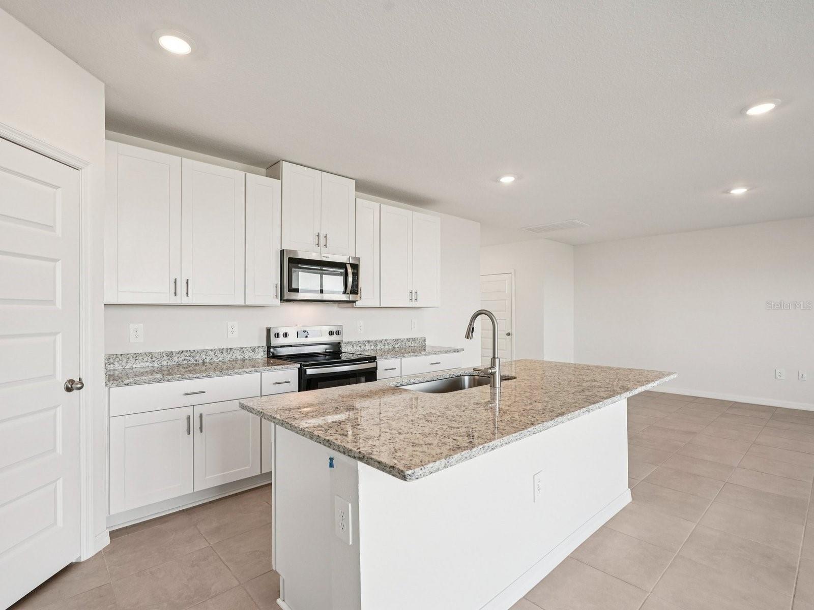 13613 SHELLMORE AVE, PALMETTO, FL, 34221
