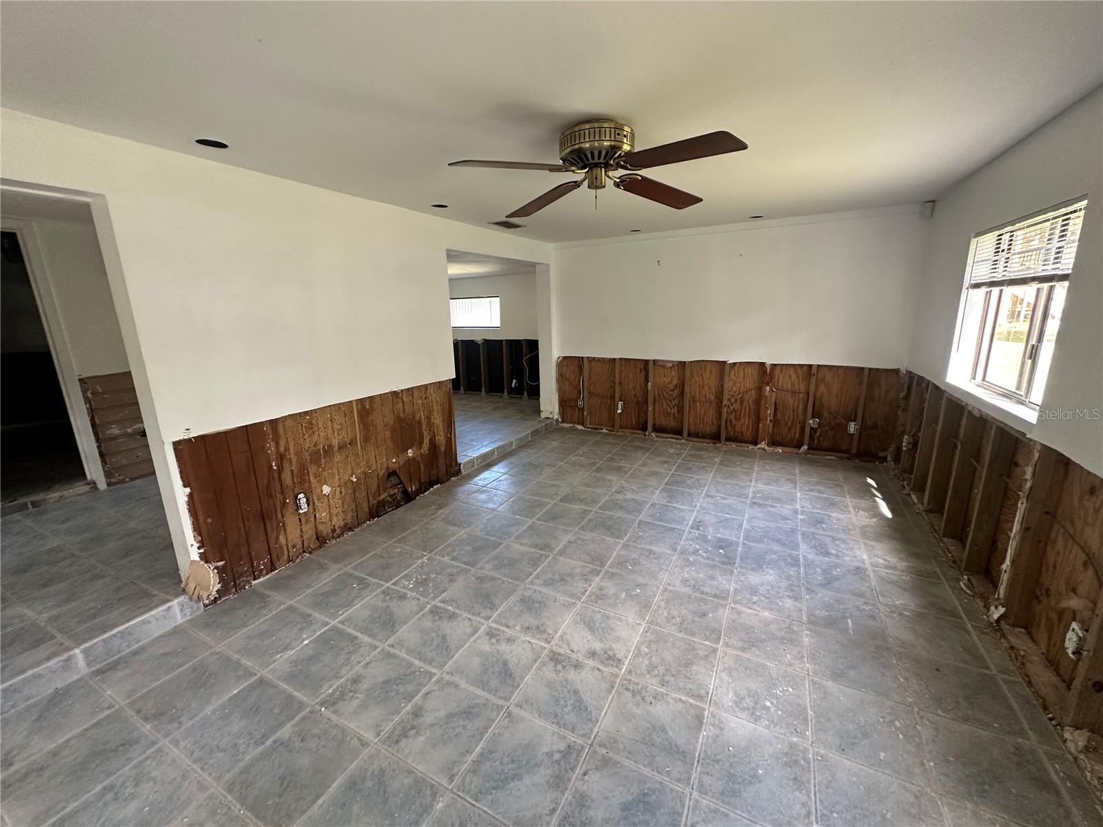 8815 S HICKORY LN, RIVERVIEW, FL, 33578