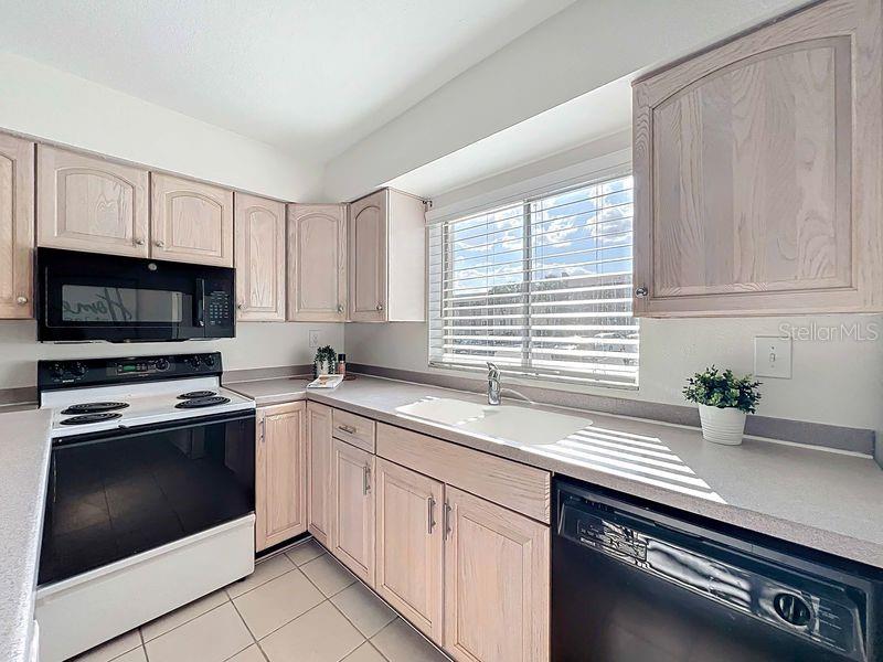 626 ORANGE DR #242, ALTAMONTE SPRINGS, FL, 32701