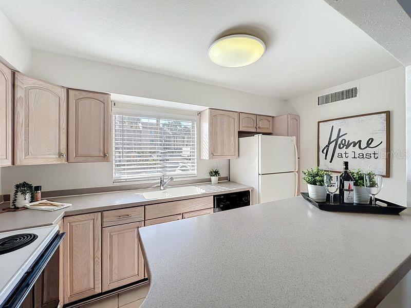 626 ORANGE DR #242, ALTAMONTE SPRINGS, FL, 32701