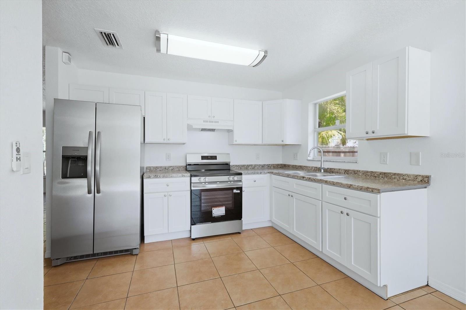1400 MYRTLE ST, SARASOTA, FL, 34234