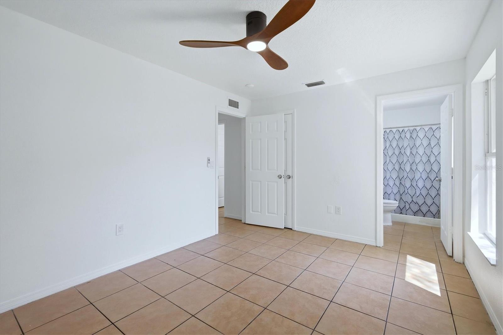 1400 MYRTLE ST, SARASOTA, FL, 34234