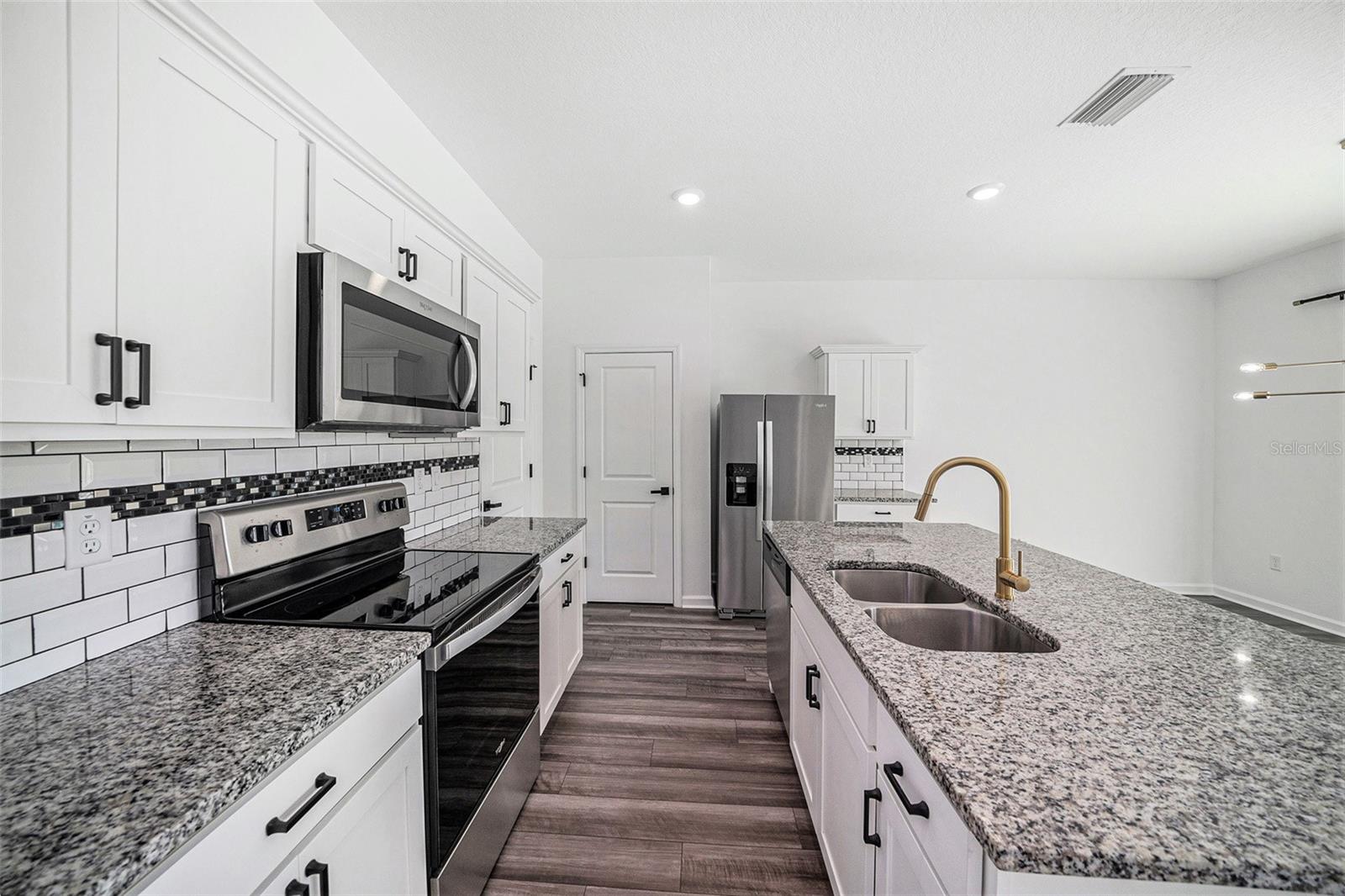 35542 BUTTONWEED, ZEPHYRHILLS, FL, 33541