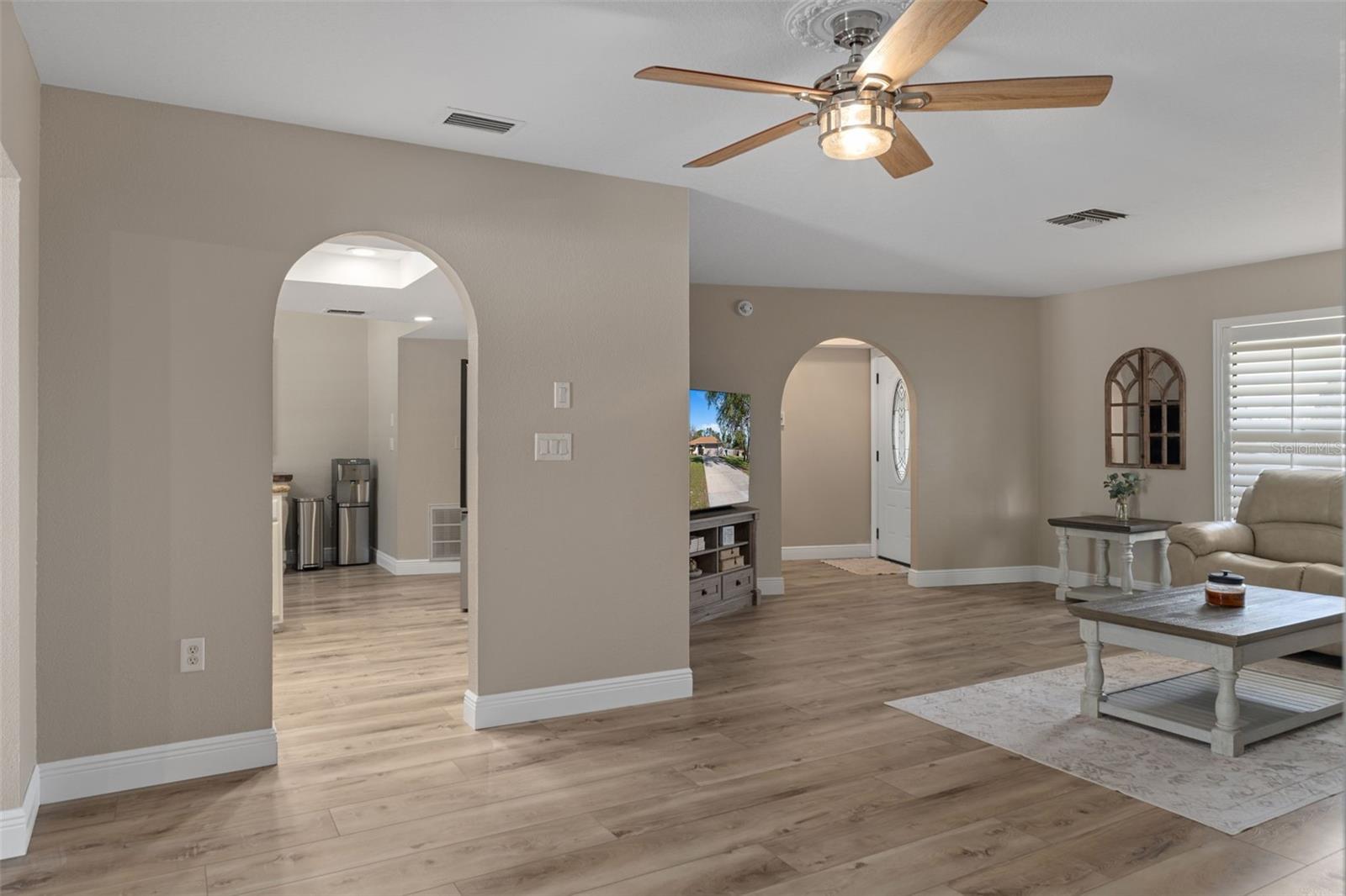 7851 FLORAL DR, WEEKI WACHEE, FL, 34607