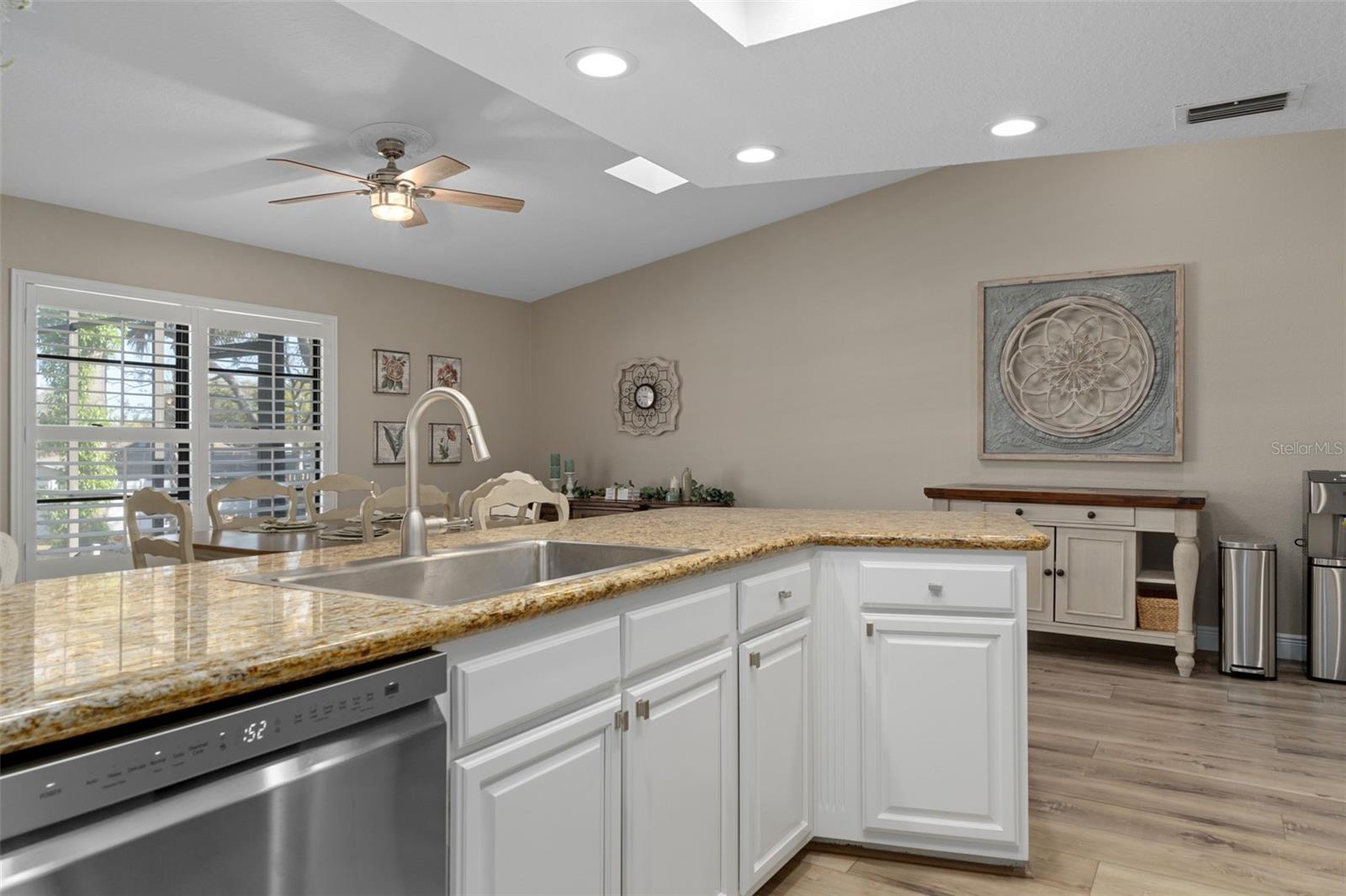 7851 FLORAL DR, WEEKI WACHEE, FL, 34607