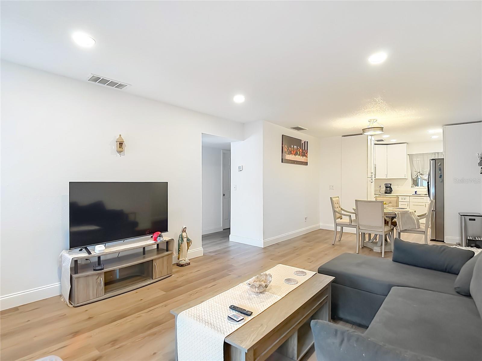 5110 GATEWAY DR, TAMPA, FL, 33615