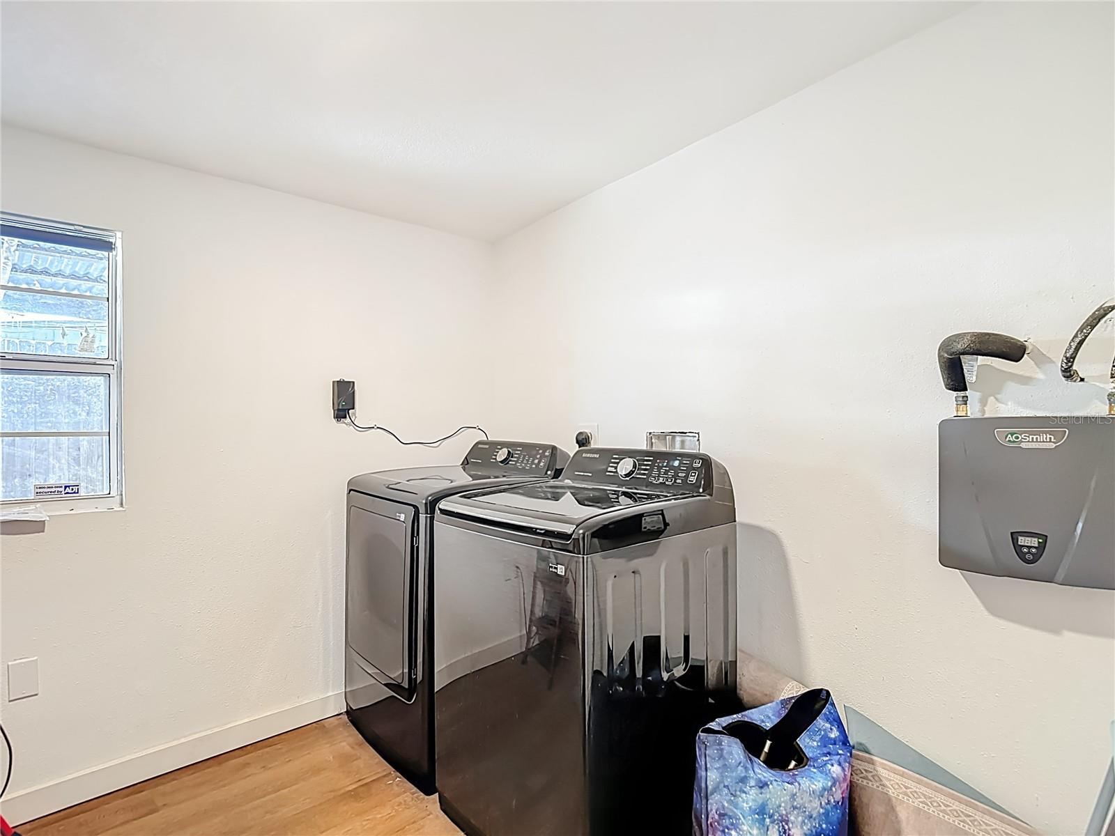 5110 GATEWAY DR, TAMPA, FL, 33615