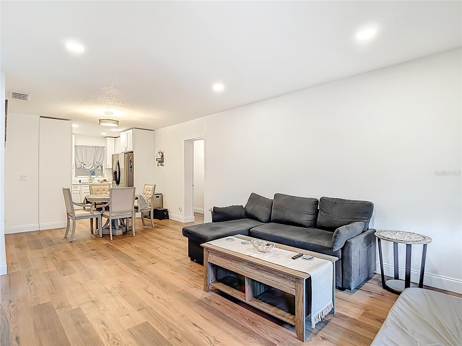 5110 GATEWAY DR, TAMPA, FL, 33615