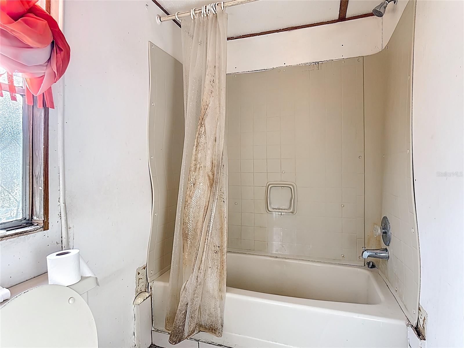 820 ROBINSON AVE, ST CLOUD, FL, 34769