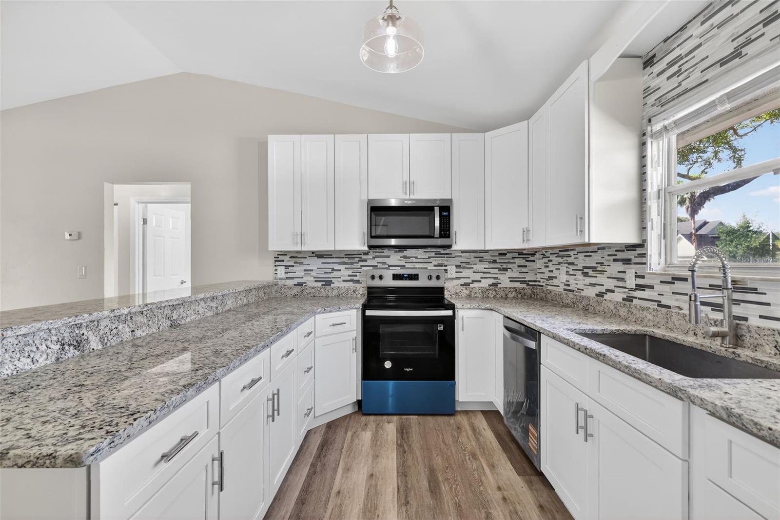 1120 GARDNER LN, MOUNT DORA, FL, 32757